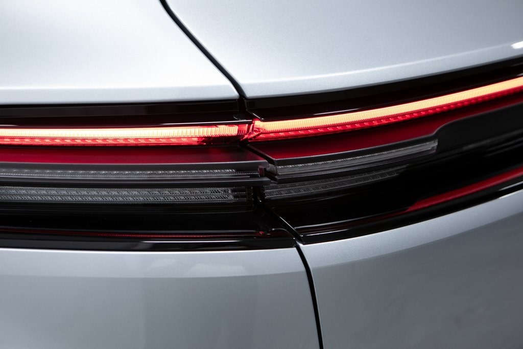 Thumbnail: 2025 Porsche Macan - 34