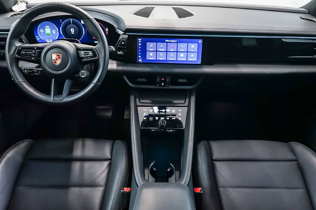 Thumbnail: 2026 Porsche Macan - 8