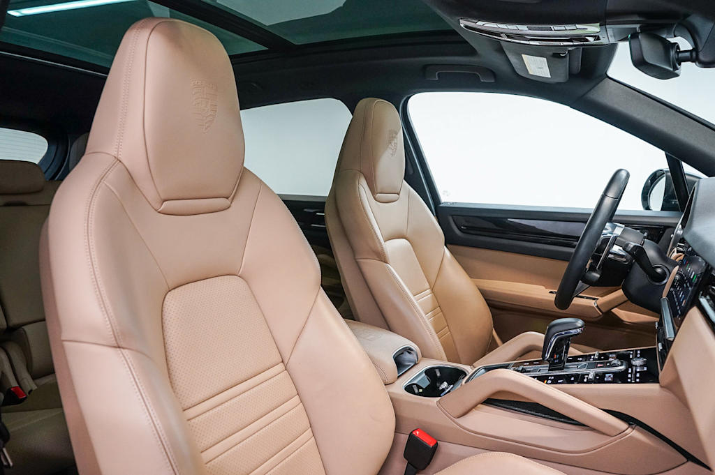 Thumbnail: 2023 Porsche Cayenne - 12