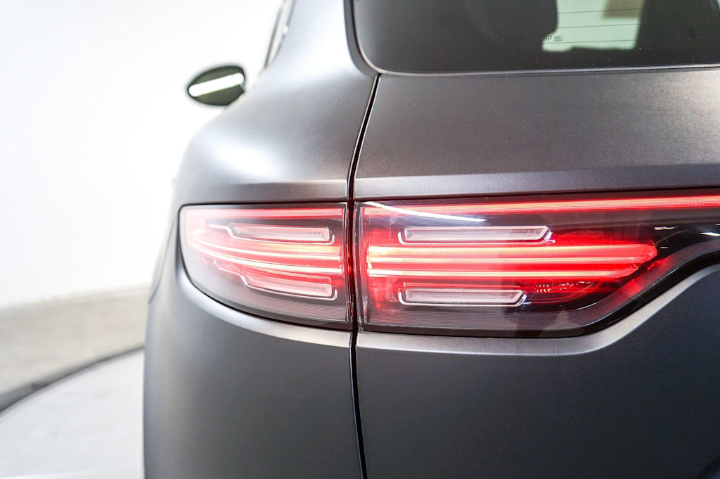 Thumbnail: 2023 Porsche Cayenne - 22