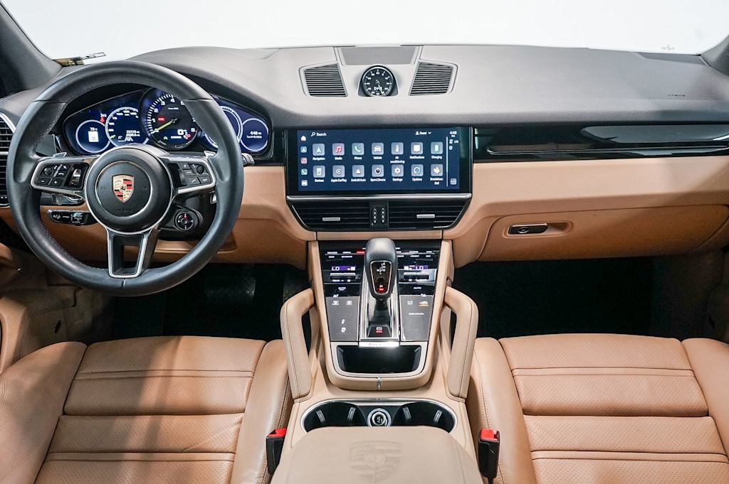 Thumbnail: 2023 Porsche Cayenne - 10
