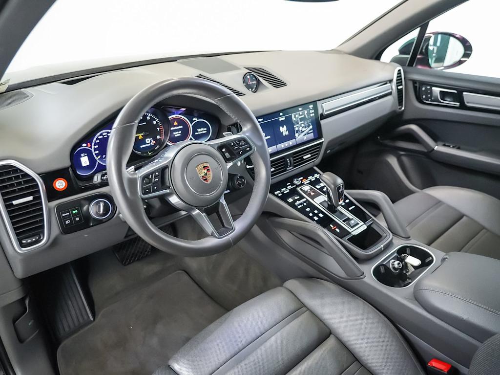 Thumbnail: 2023 Porsche Cayenne - 2