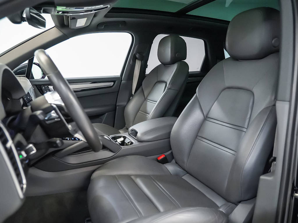 Thumbnail: 2023 Porsche Cayenne - 11