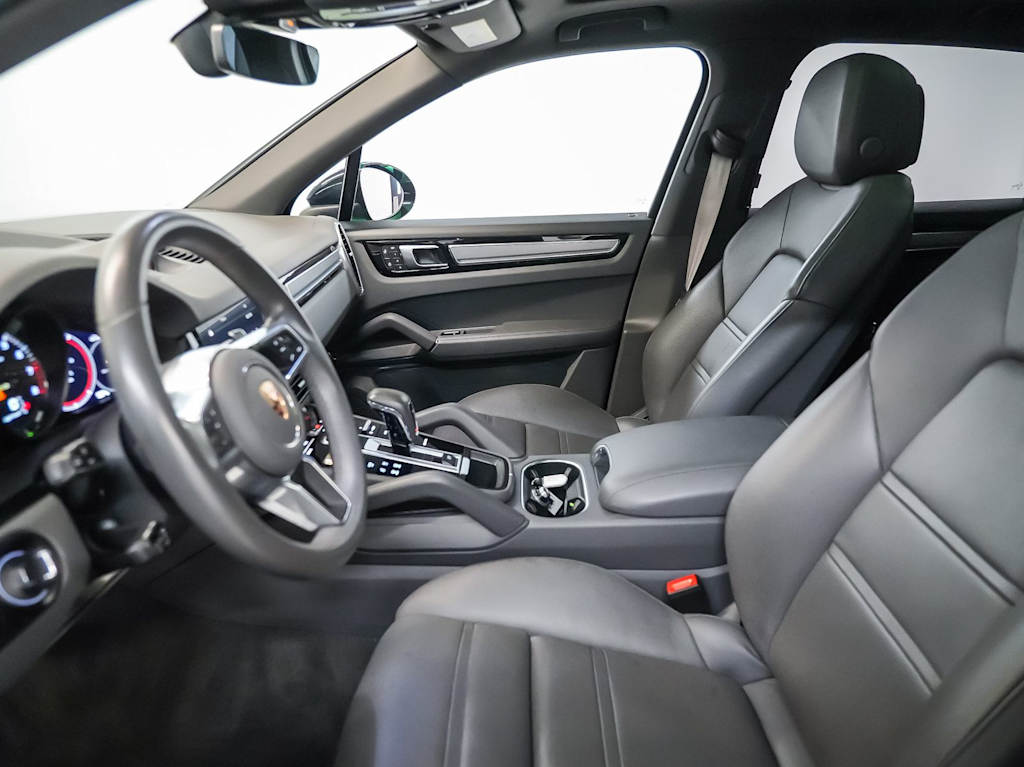 Thumbnail: 2023 Porsche Cayenne - 27