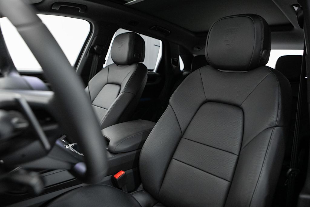 Thumbnail: 2026 Porsche Cayenne - 7