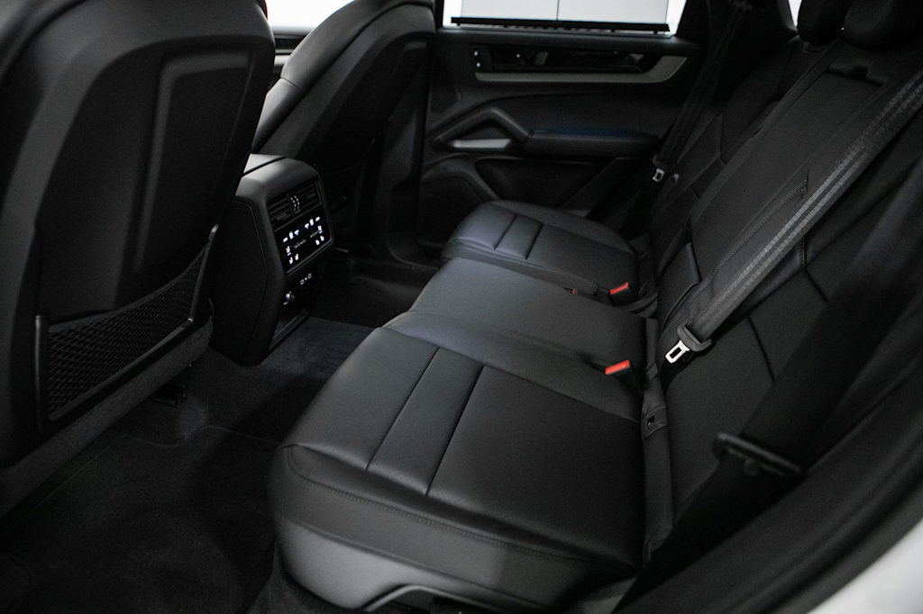 Thumbnail: 2026 Porsche Cayenne - 9