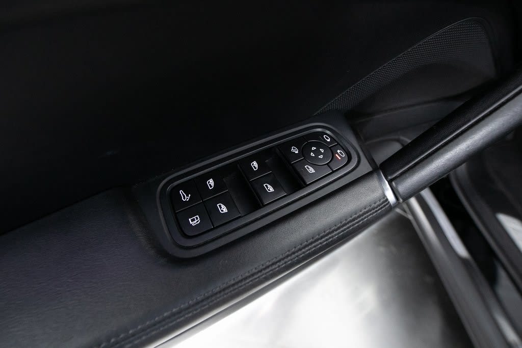 Thumbnail: 2022 Porsche Cayenne - 20