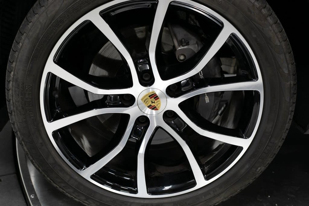 Thumbnail: 2022 Porsche Cayenne - 7