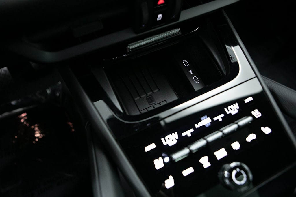 Thumbnail: 2026 Porsche Cayenne - 25