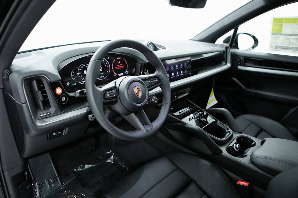 Thumbnail: 2026 Porsche Cayenne - 2