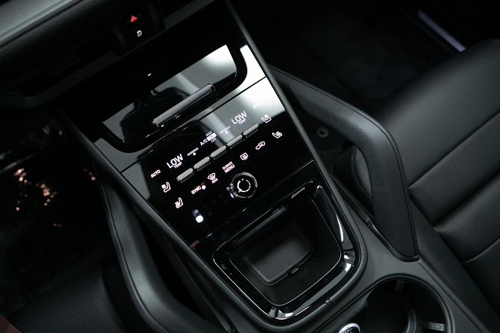 Thumbnail: 2026 Porsche Cayenne - 15