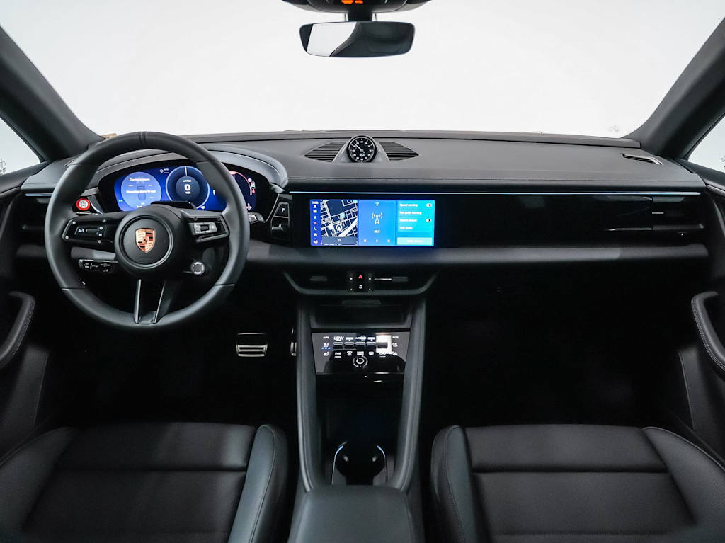 Thumbnail: 2026 Porsche Macan - 8