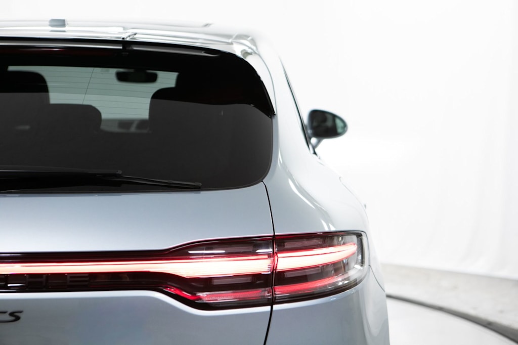 Thumbnail: 2026 Porsche Macan - 26