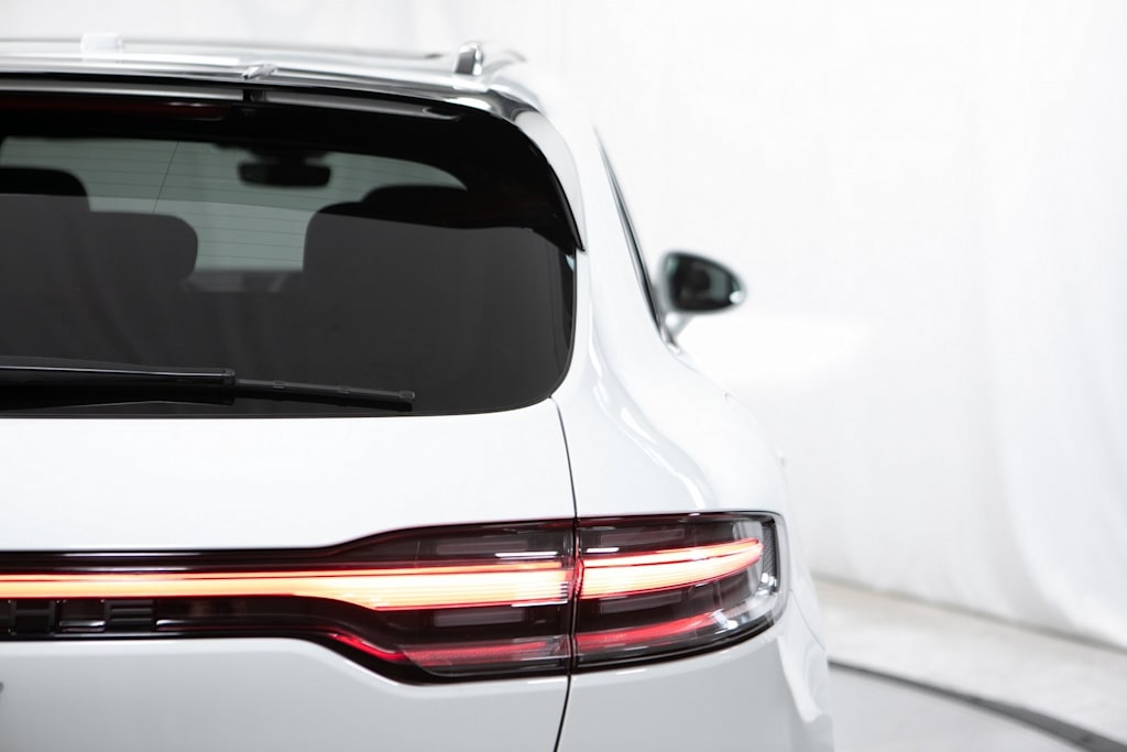 Thumbnail: 2026 Porsche Macan - 34