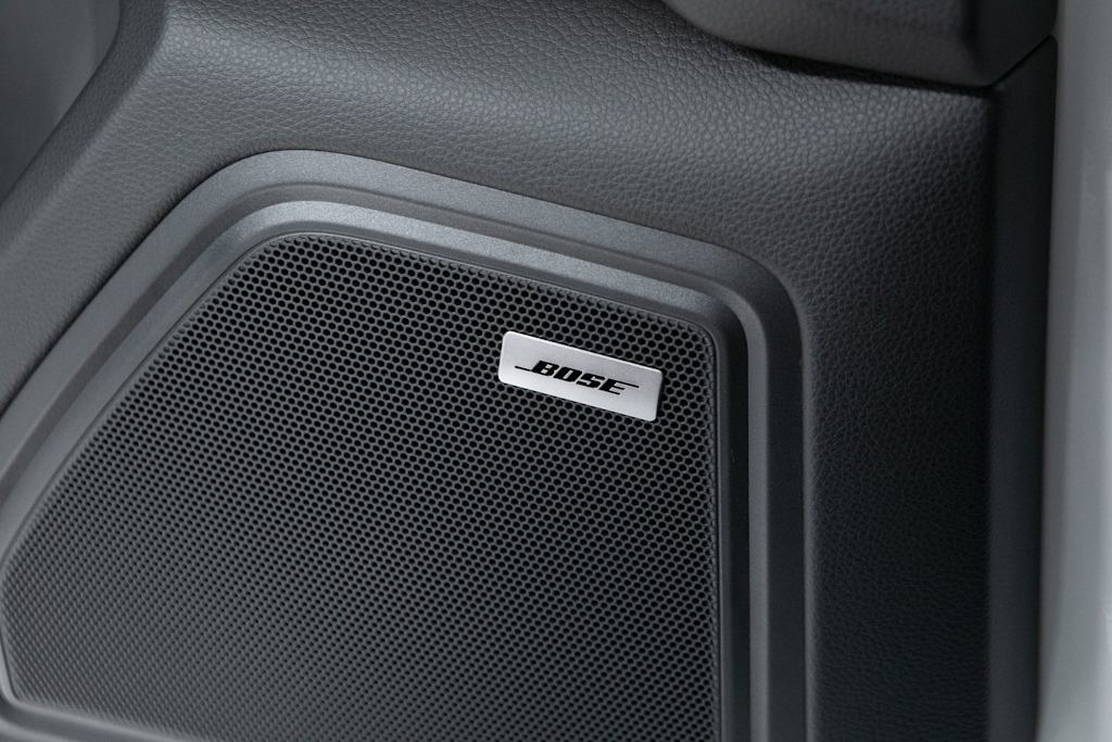 Thumbnail: 2026 Porsche Macan - 12