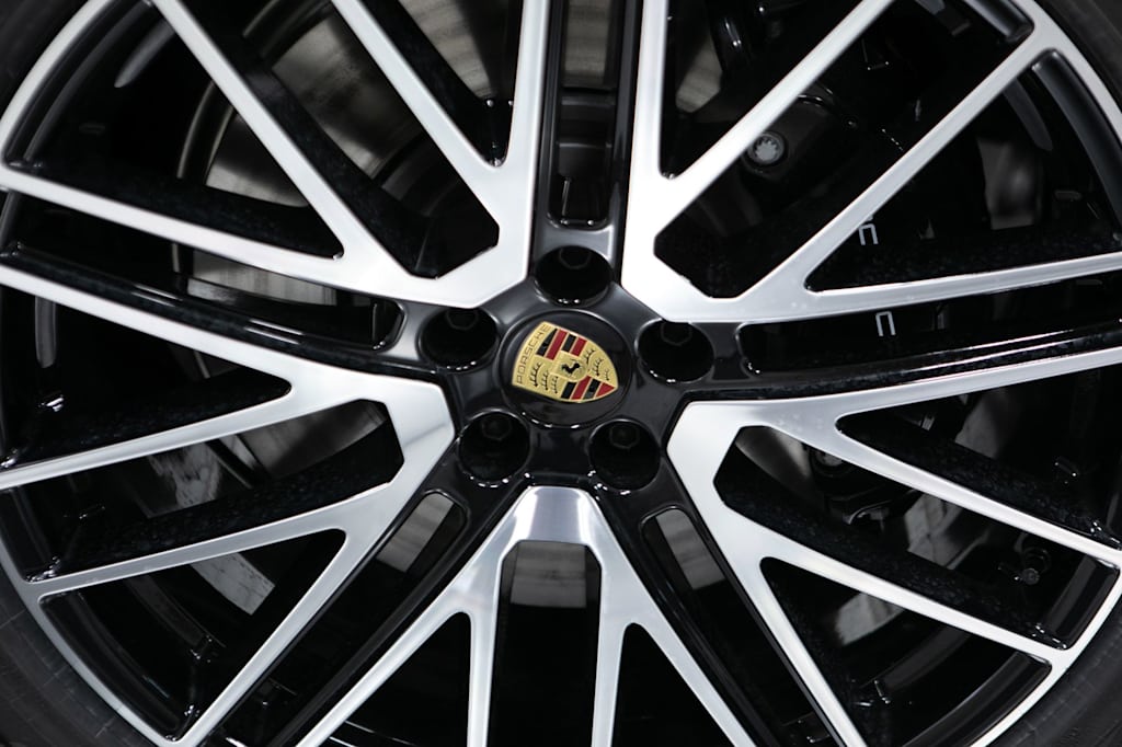 Thumbnail: 2026 Porsche Macan - 5
