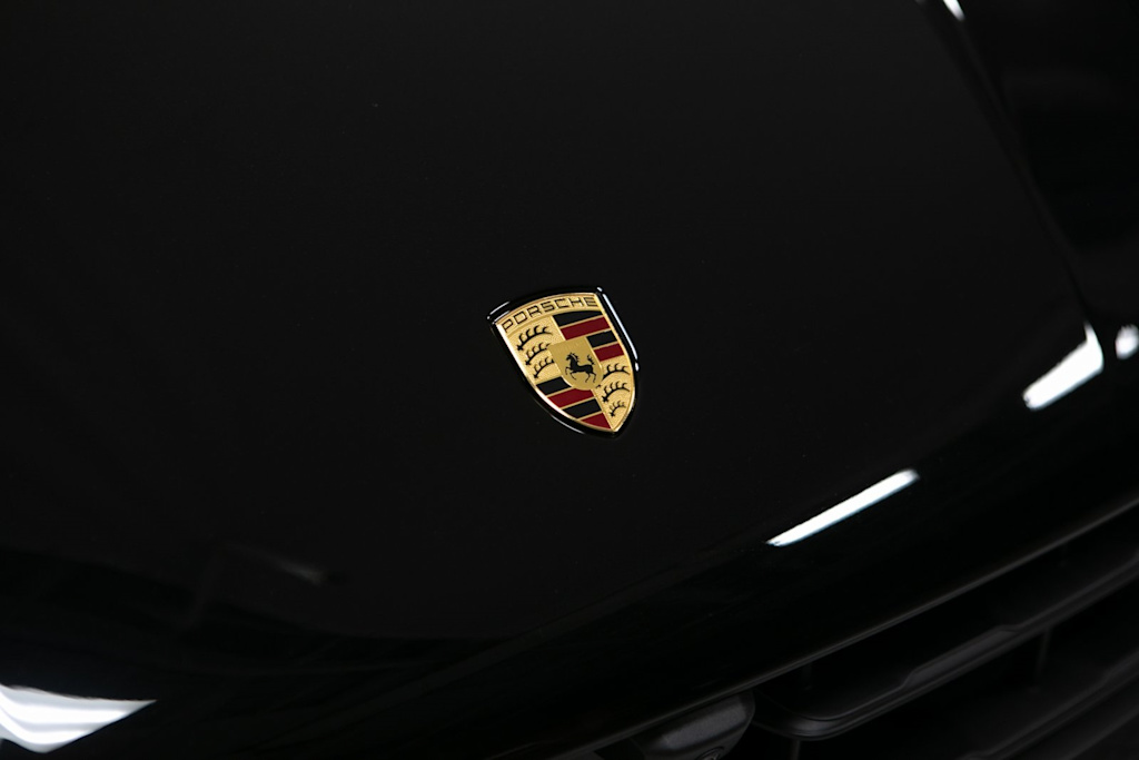 Thumbnail: 2026 Porsche Macan - 34