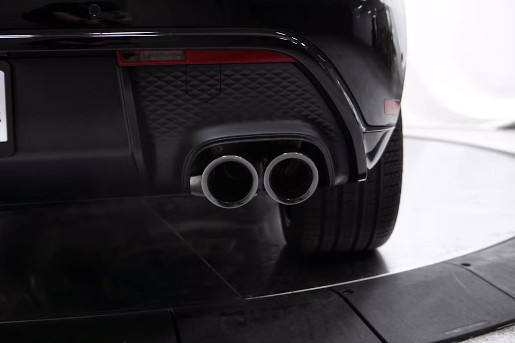 Thumbnail: 2026 Porsche Macan - 24