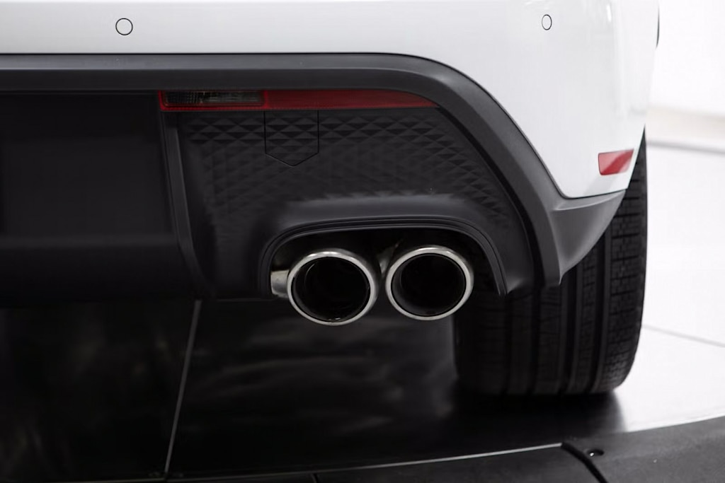 Thumbnail: 2025 Porsche Macan - 37