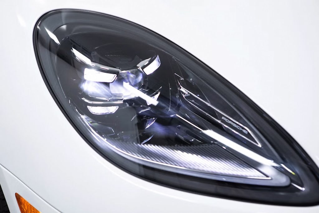 Thumbnail: 2025 Porsche Macan - 33