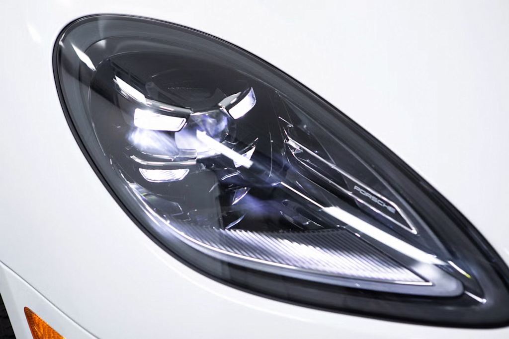 Thumbnail: 2025 Porsche Macan - 33