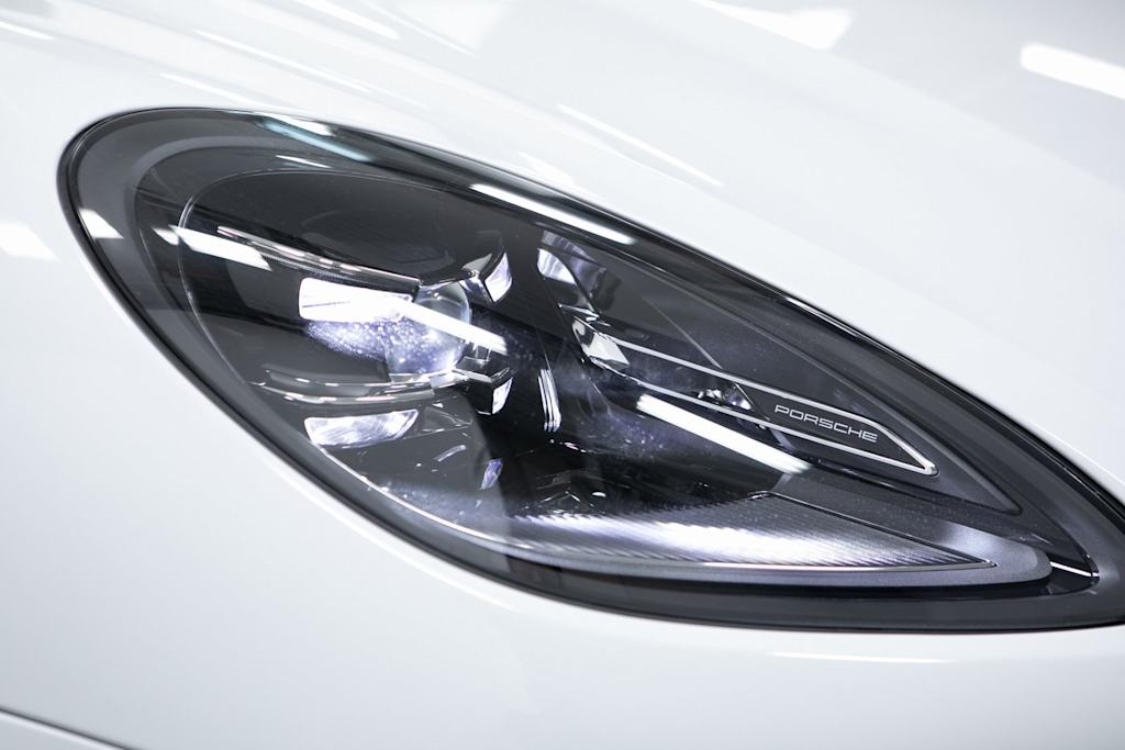 Thumbnail: 2026 Porsche Macan - 33