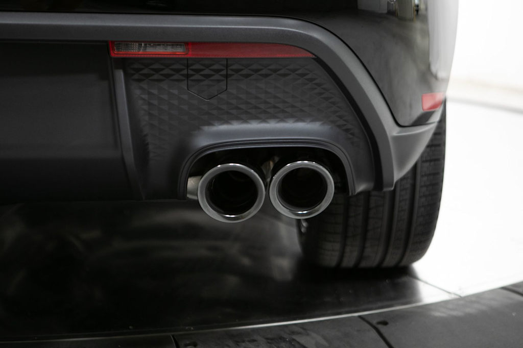 Thumbnail: 2026 Porsche Macan - 25