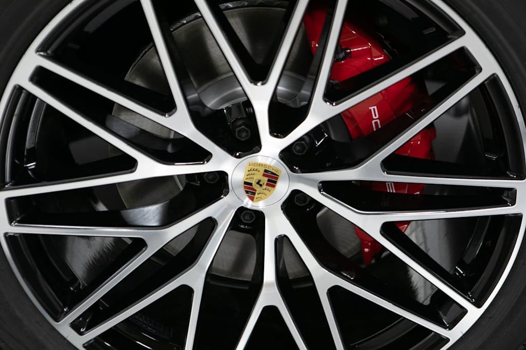 Thumbnail: 2026 Porsche Macan - 6