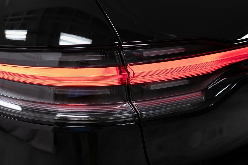 Thumbnail: 2025 Porsche Macan - 34