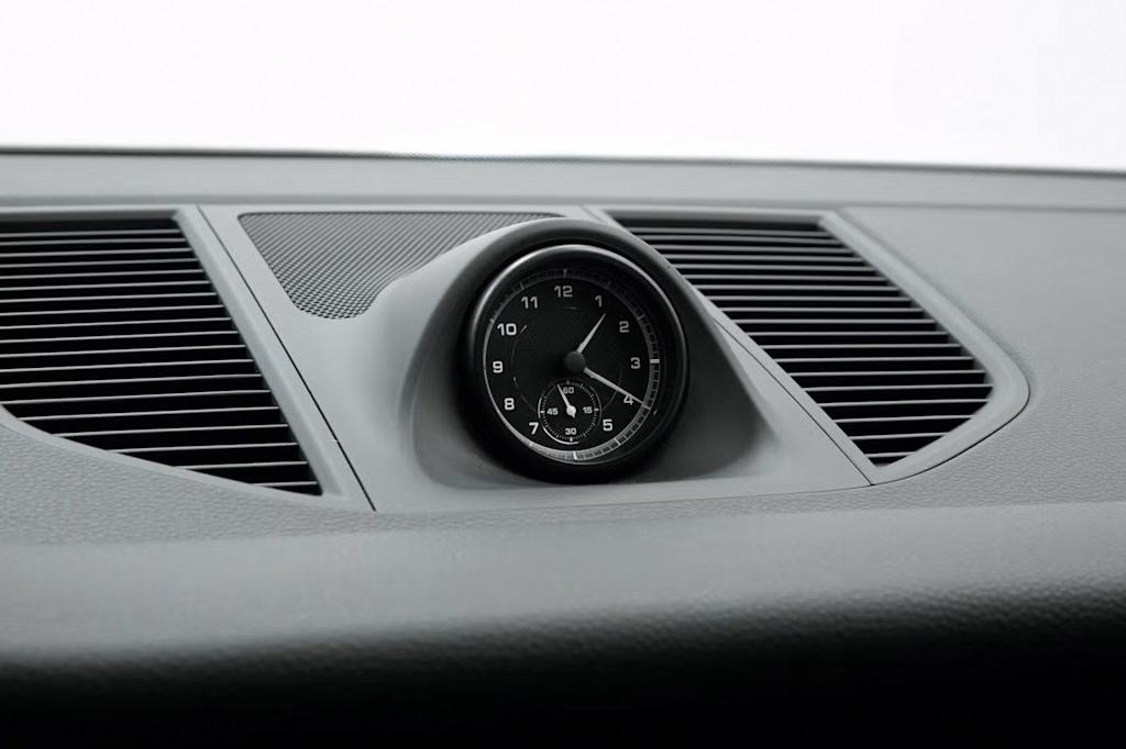 Thumbnail: 2025 Porsche Macan - 27