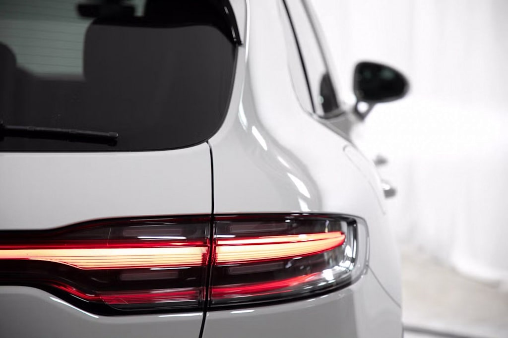 Thumbnail: 2025 Porsche Macan - 38