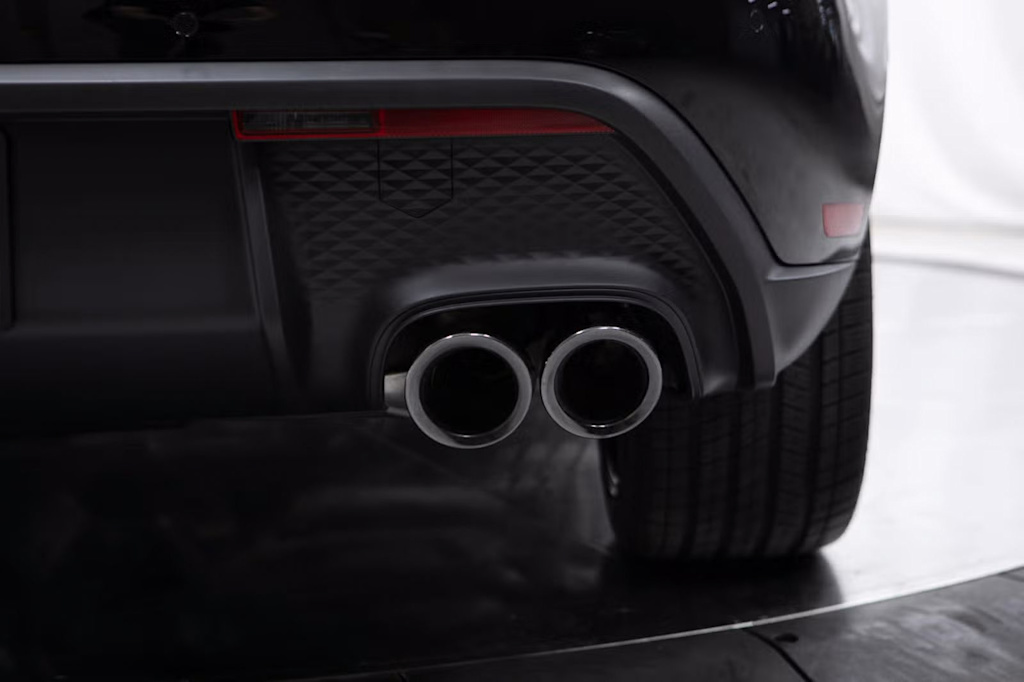 Thumbnail: 2026 Porsche Macan - 24