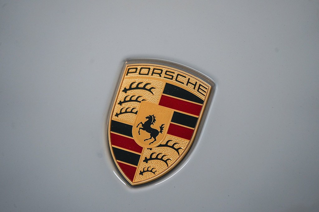 Thumbnail: 2026 Porsche Macan - 26