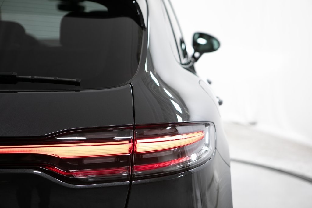 Thumbnail: 2025 Porsche Macan - 39