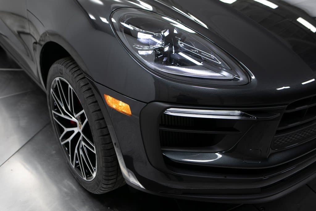 Thumbnail: 2025 Porsche Macan - 6