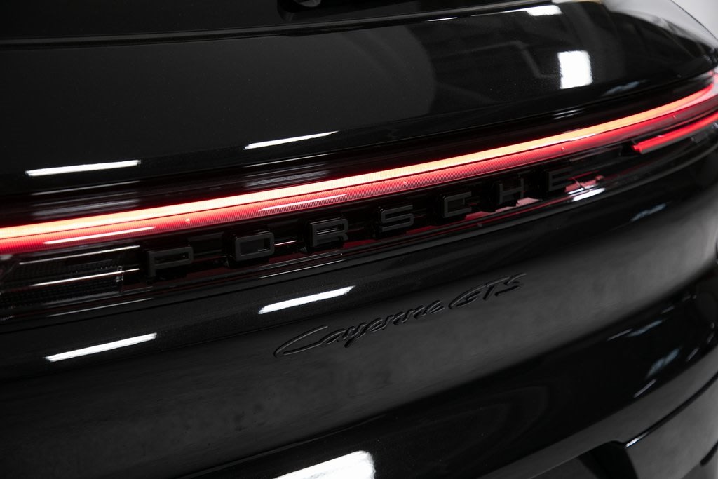 Thumbnail: 2025 Porsche Cayenne - 38