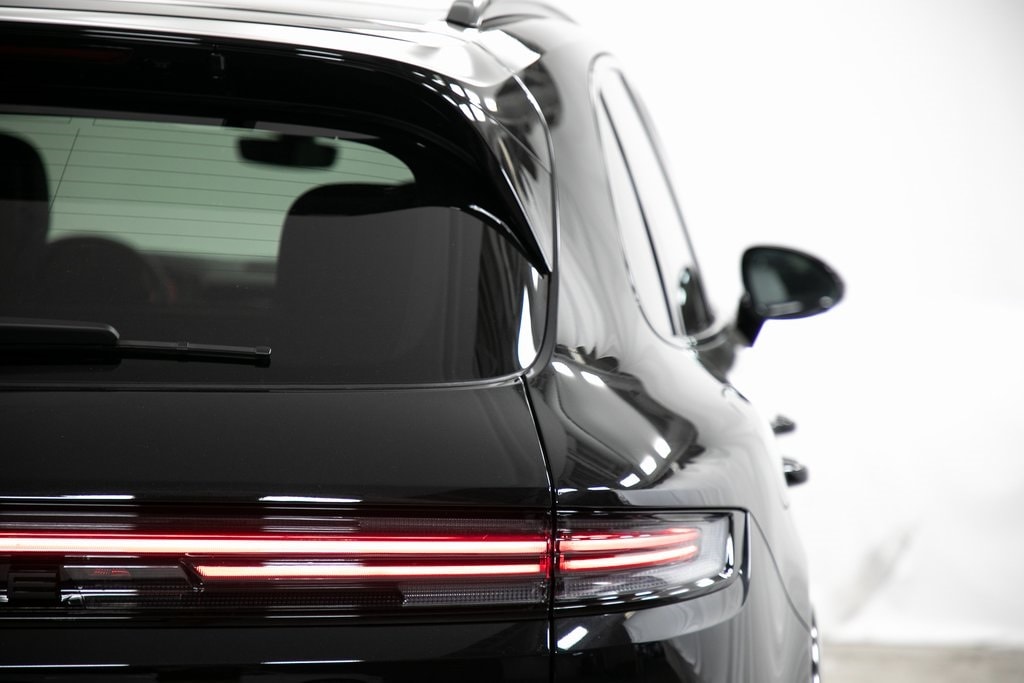 Thumbnail: 2025 Porsche Cayenne - 40