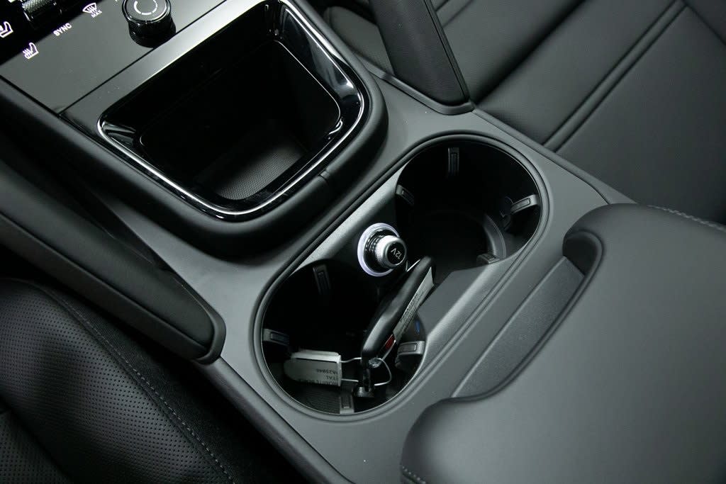 Thumbnail: 2025 Porsche Cayenne - 27