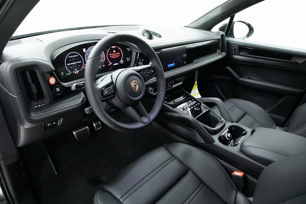 Thumbnail: 2025 Porsche Cayenne - 2
