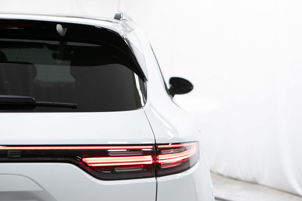 Thumbnail: 2023 Porsche Cayenne - 38