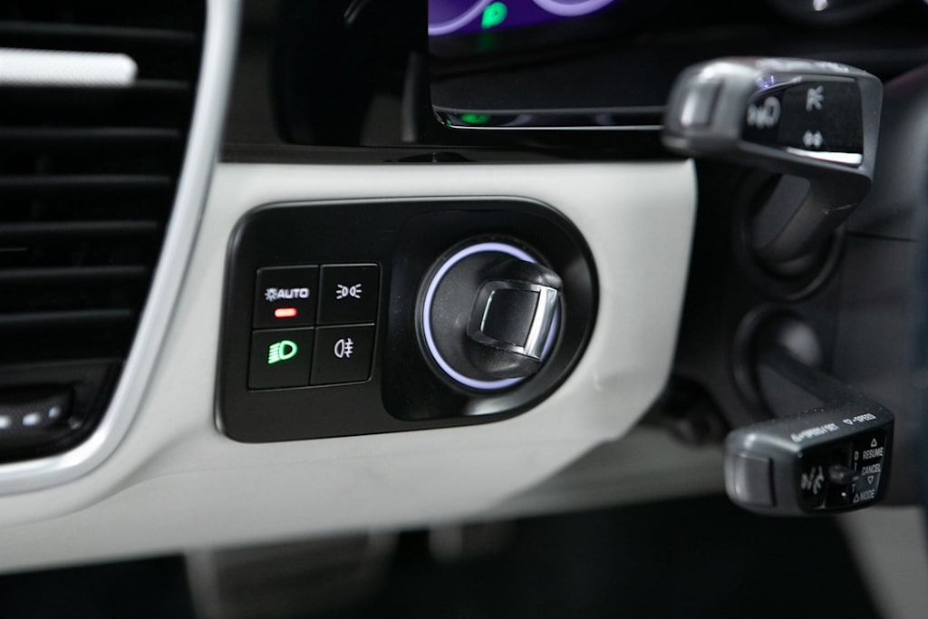 Thumbnail: 2023 Porsche Cayenne - 24