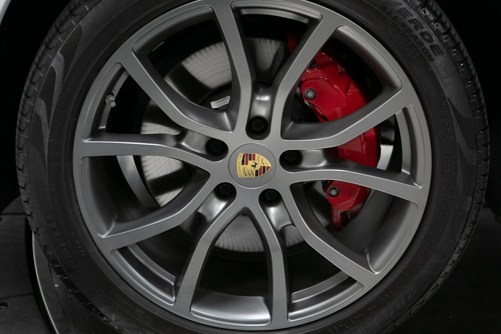 Thumbnail: 2023 Porsche Cayenne - 8