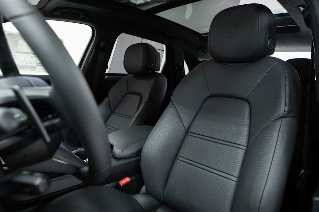 Thumbnail: 2026 Porsche Cayenne - 9