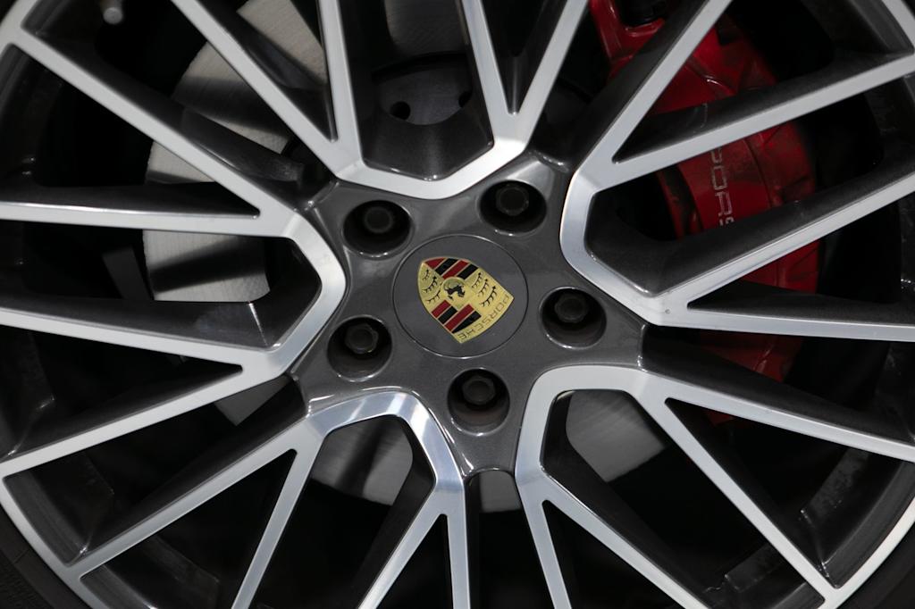 Thumbnail: 2021 Porsche Cayenne - 8