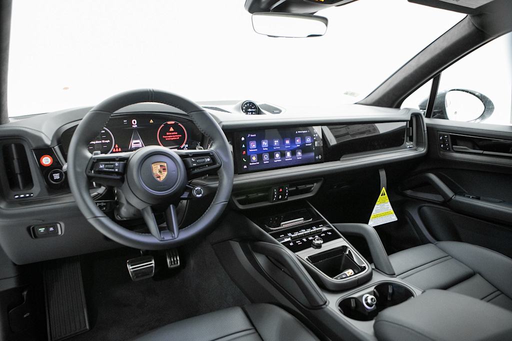 Thumbnail: 2026 Porsche Cayenne - 6