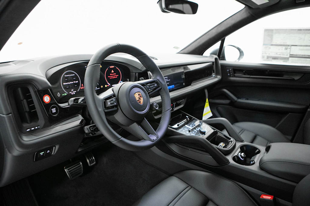 Thumbnail: 2026 Porsche Cayenne - 2