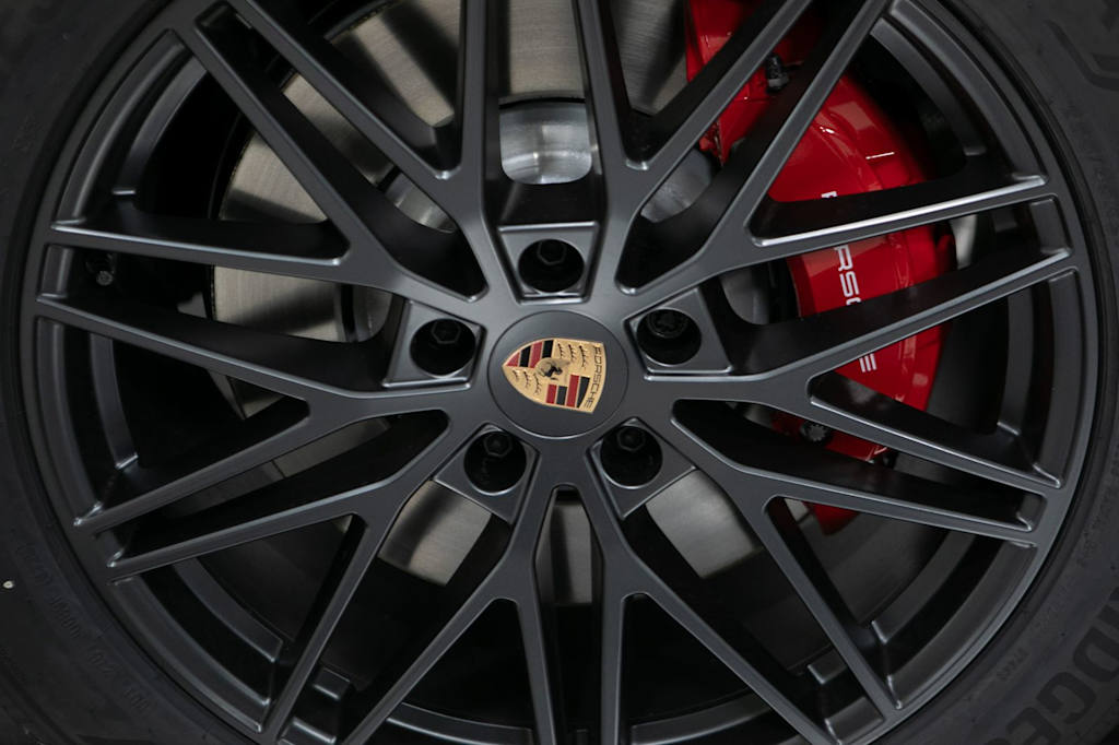 Thumbnail: 2026 Porsche Cayenne - 5