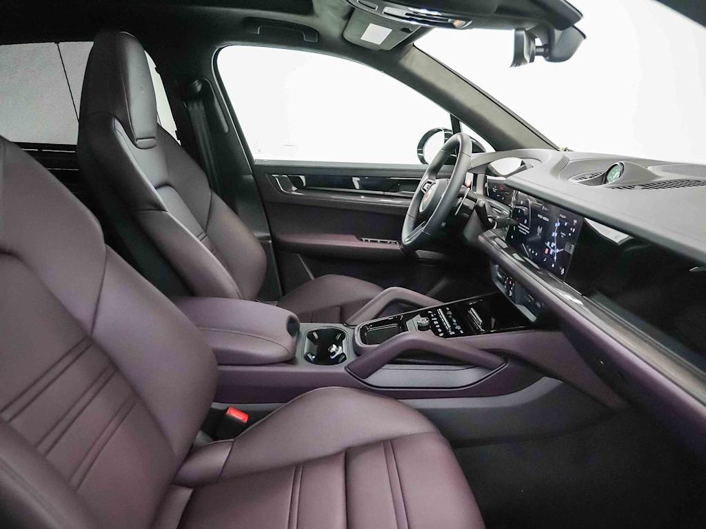 Thumbnail: 2026 Porsche Cayenne - 11