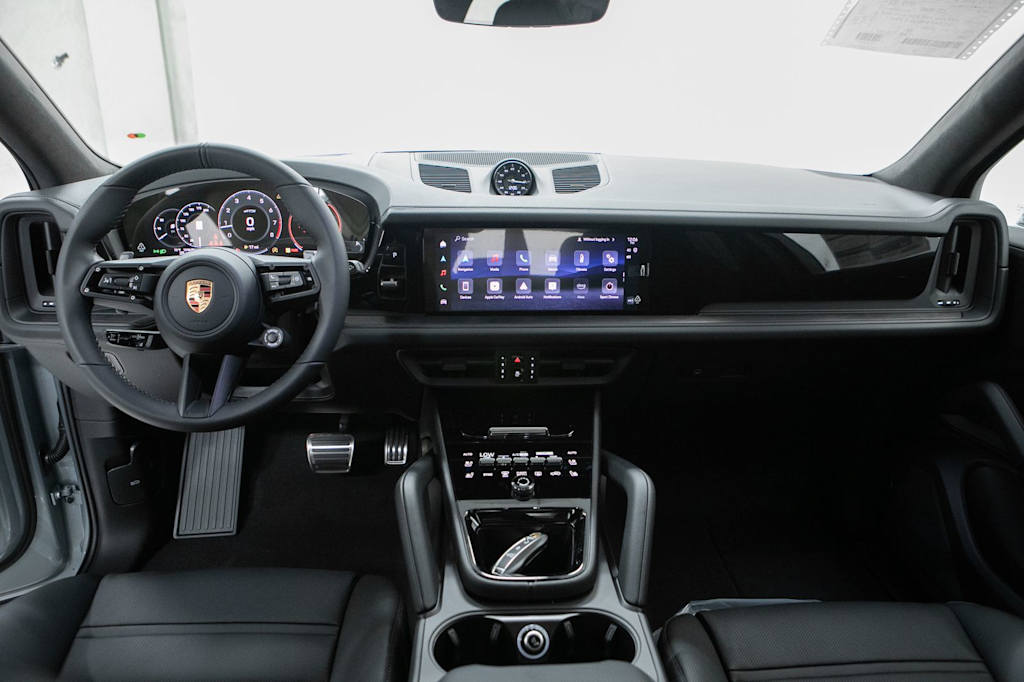 Thumbnail: 2026 Porsche Cayenne - 6