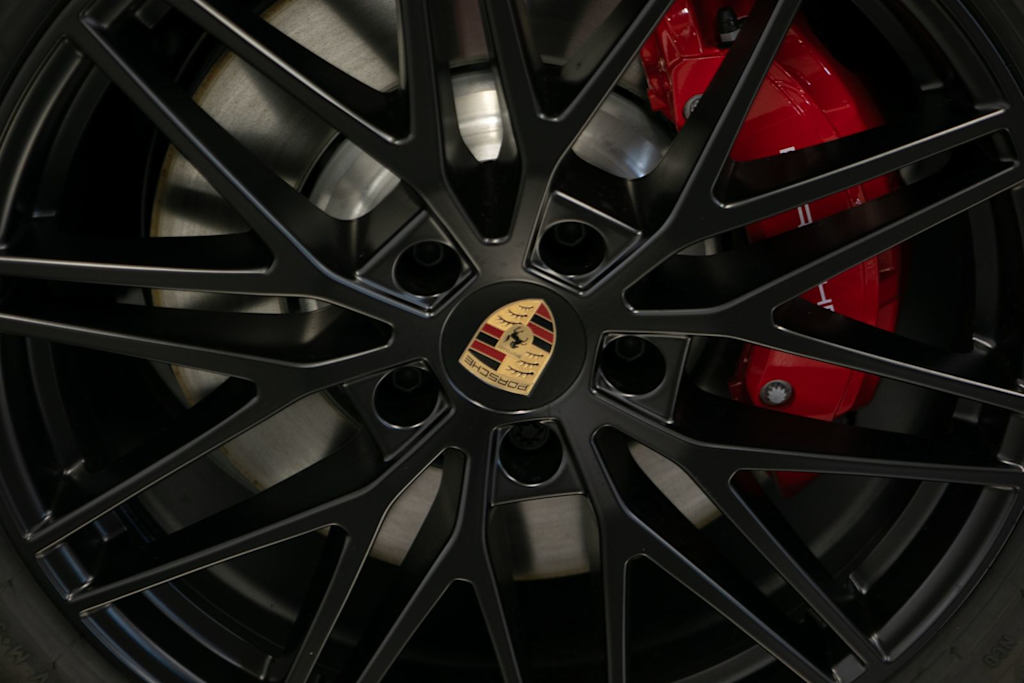 Thumbnail: 2026 Porsche Cayenne - 6
